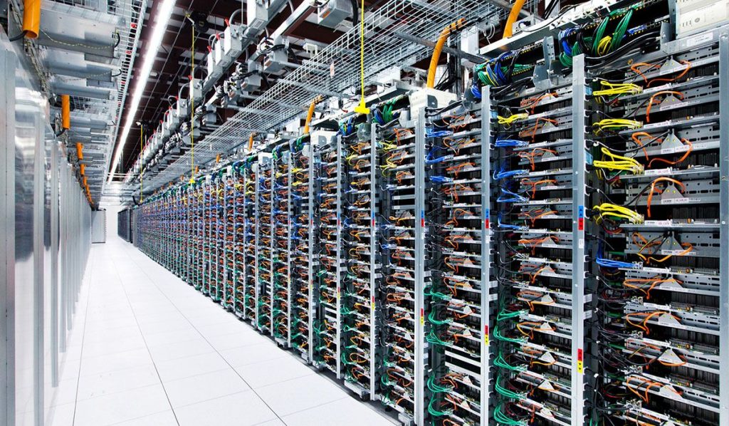 google-servers-2015-08-20-01